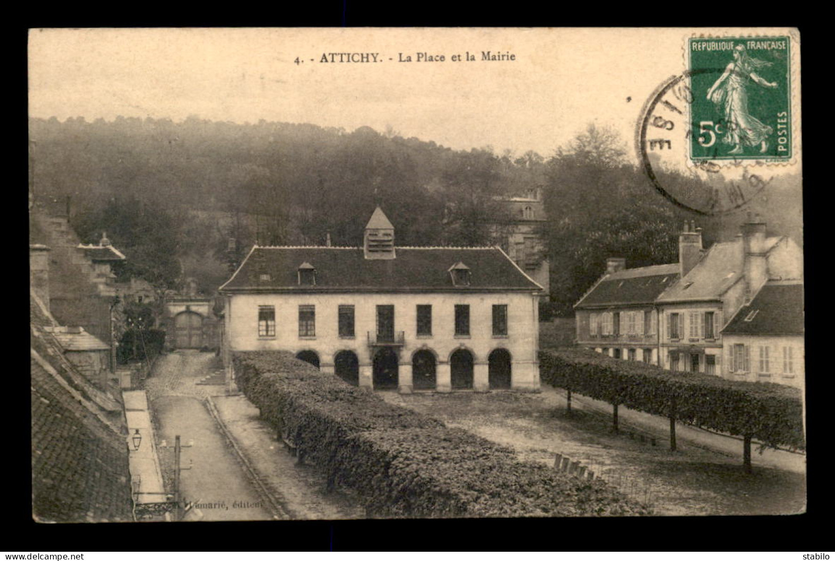 60 - ATTICHY - LA PLACE ET LA MAIRIE - Attichy