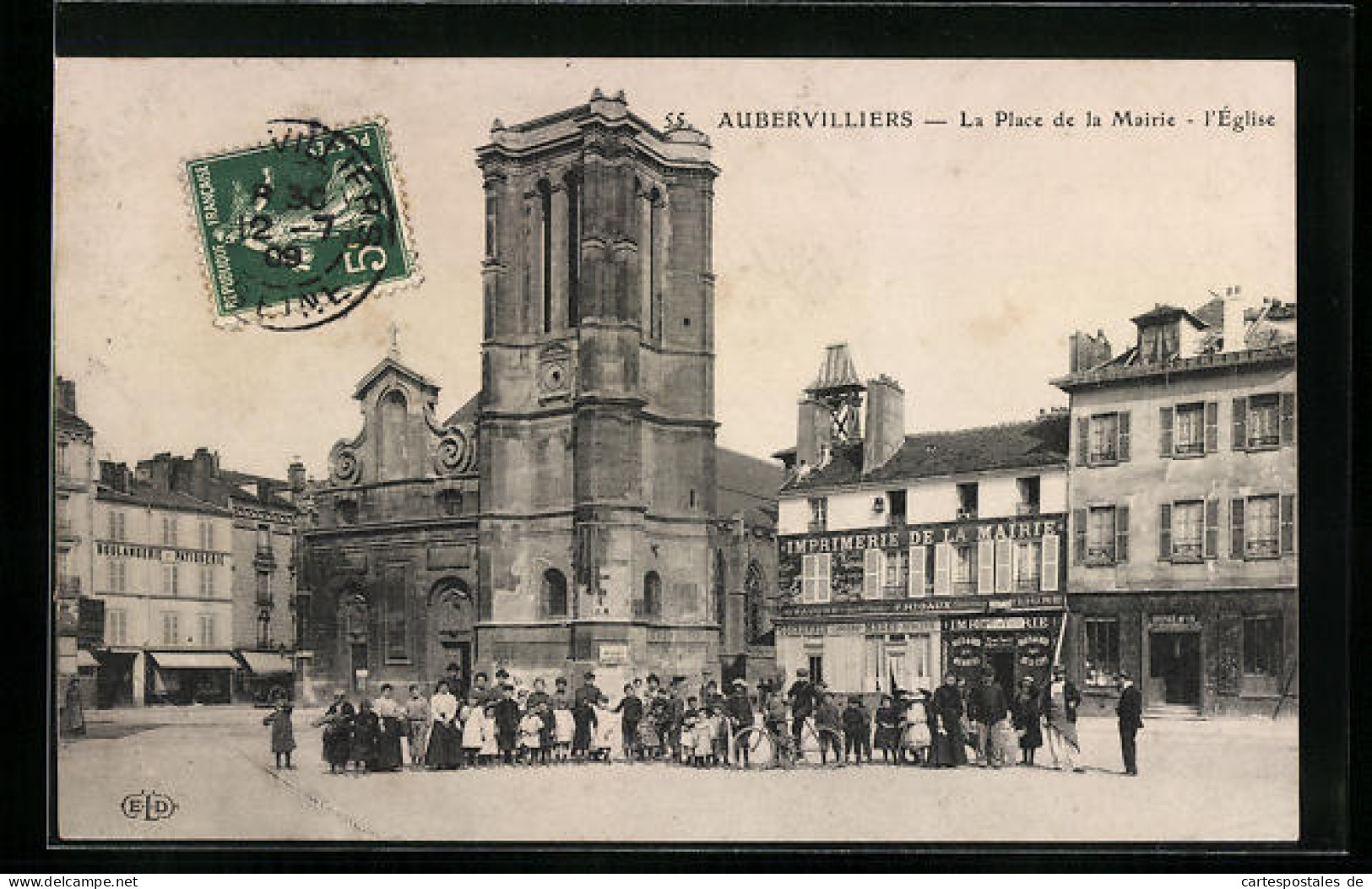 CPA Aubervilliers, La Place De La Mairie, L`Eglise  - Aubervilliers