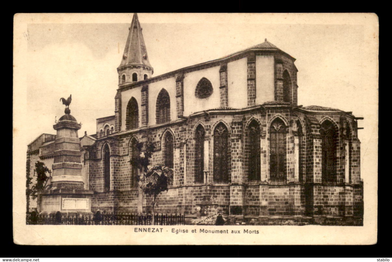 63 - ENNEZAT - EGLISE ET MONUMENT AUX MORTS - Ennezat