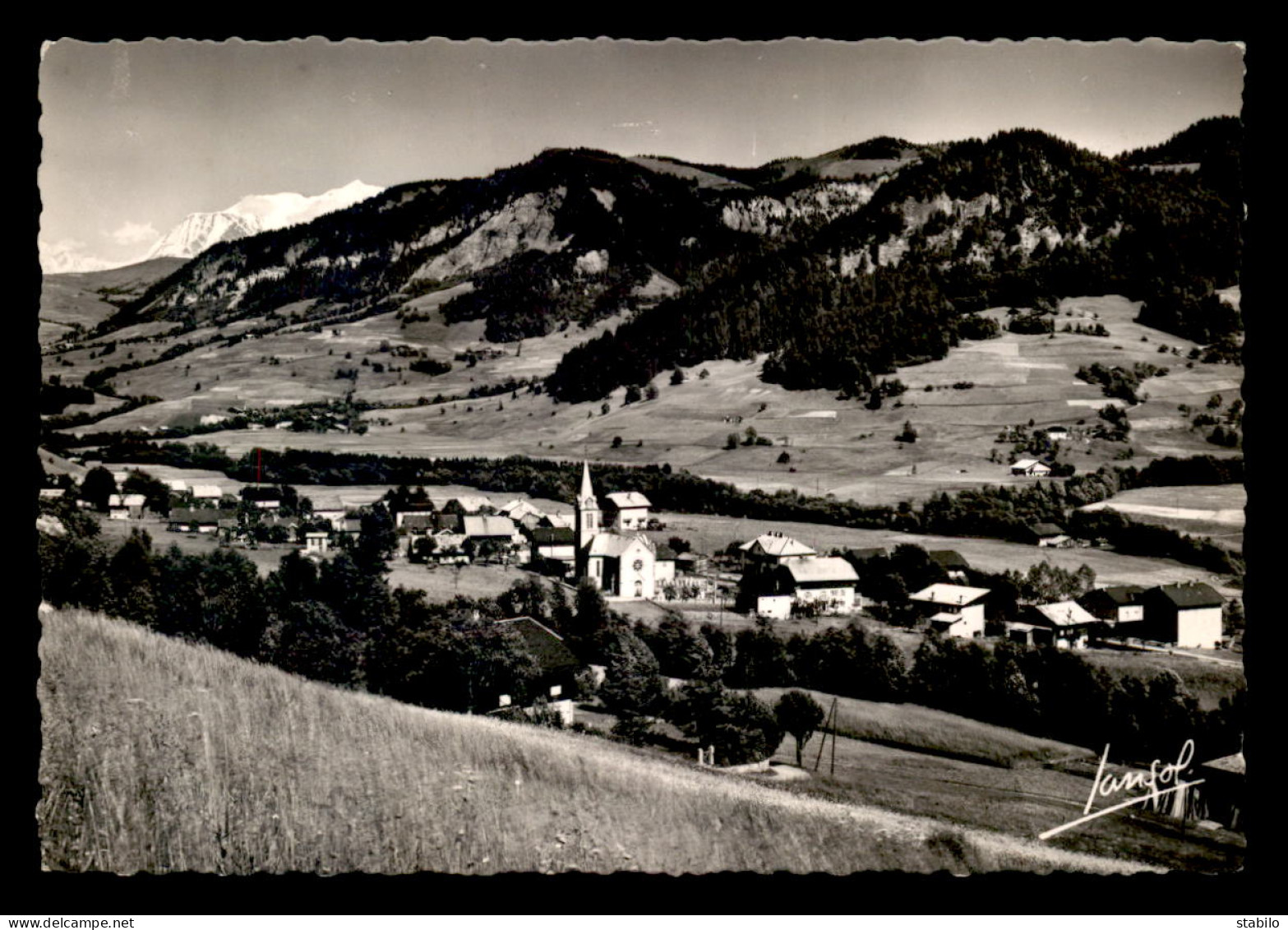 74 - PRAZ-SUR-ARLY - VUE GENERALE ET LE MONT BLANC - Sonstige & Ohne Zuordnung