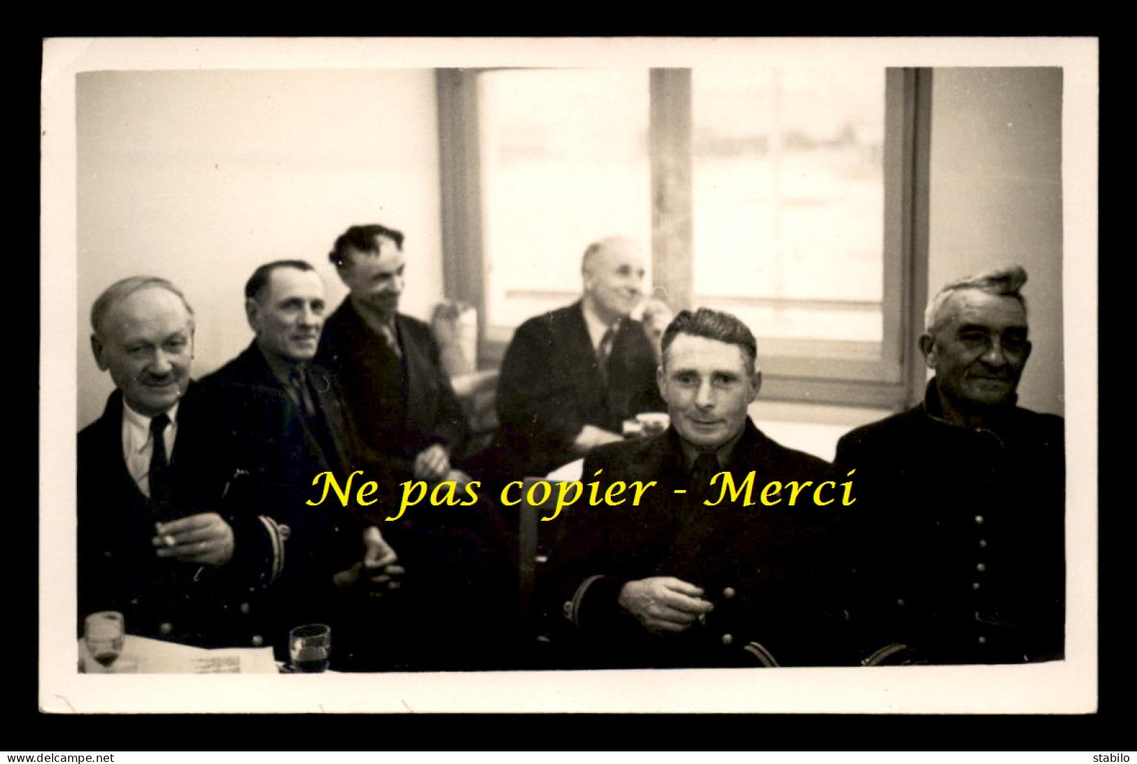 76 - LE HAVRE - LES PILOTES DU PORT ? EN REUNION - 2 CARTES PHOTOS ORIGINALES - Unclassified