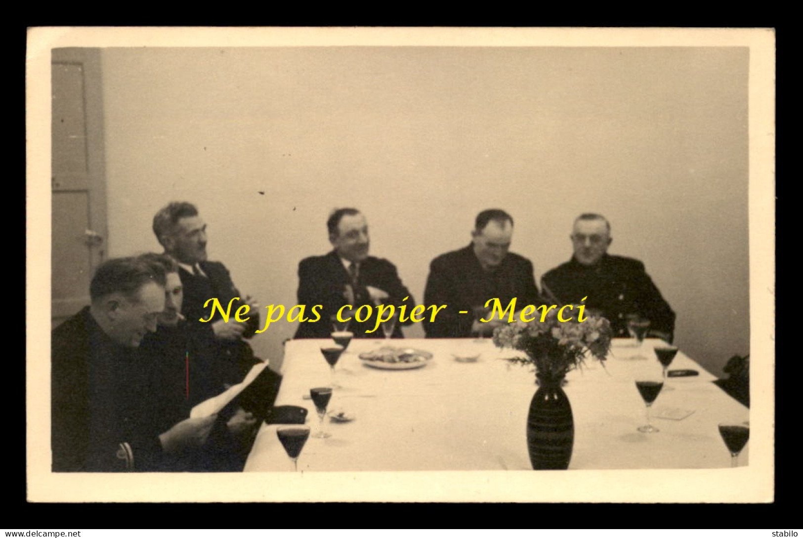 76 - LE HAVRE - LES PILOTES DU PORT ? EN REUNION - 2 CARTES PHOTOS ORIGINALES - Unclassified