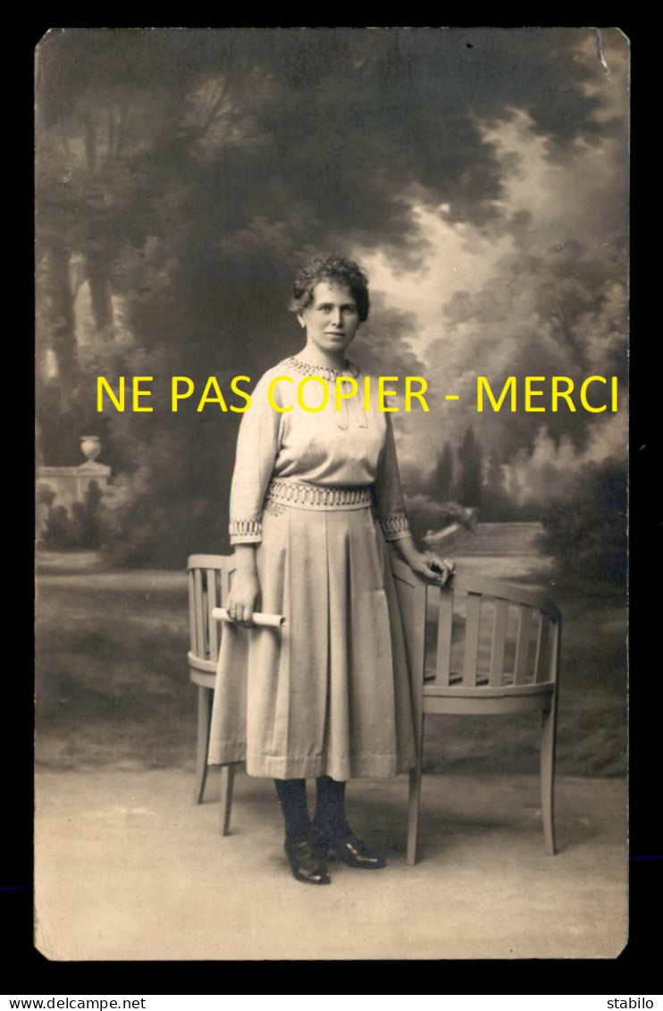 88 - FEMME, LUCIE WITZMANN - PHOTOGRAPHIE M. DANCOURT, CHARMES - CARTE PHOTO ORIGINALE - VOIR ETAT - Charmes