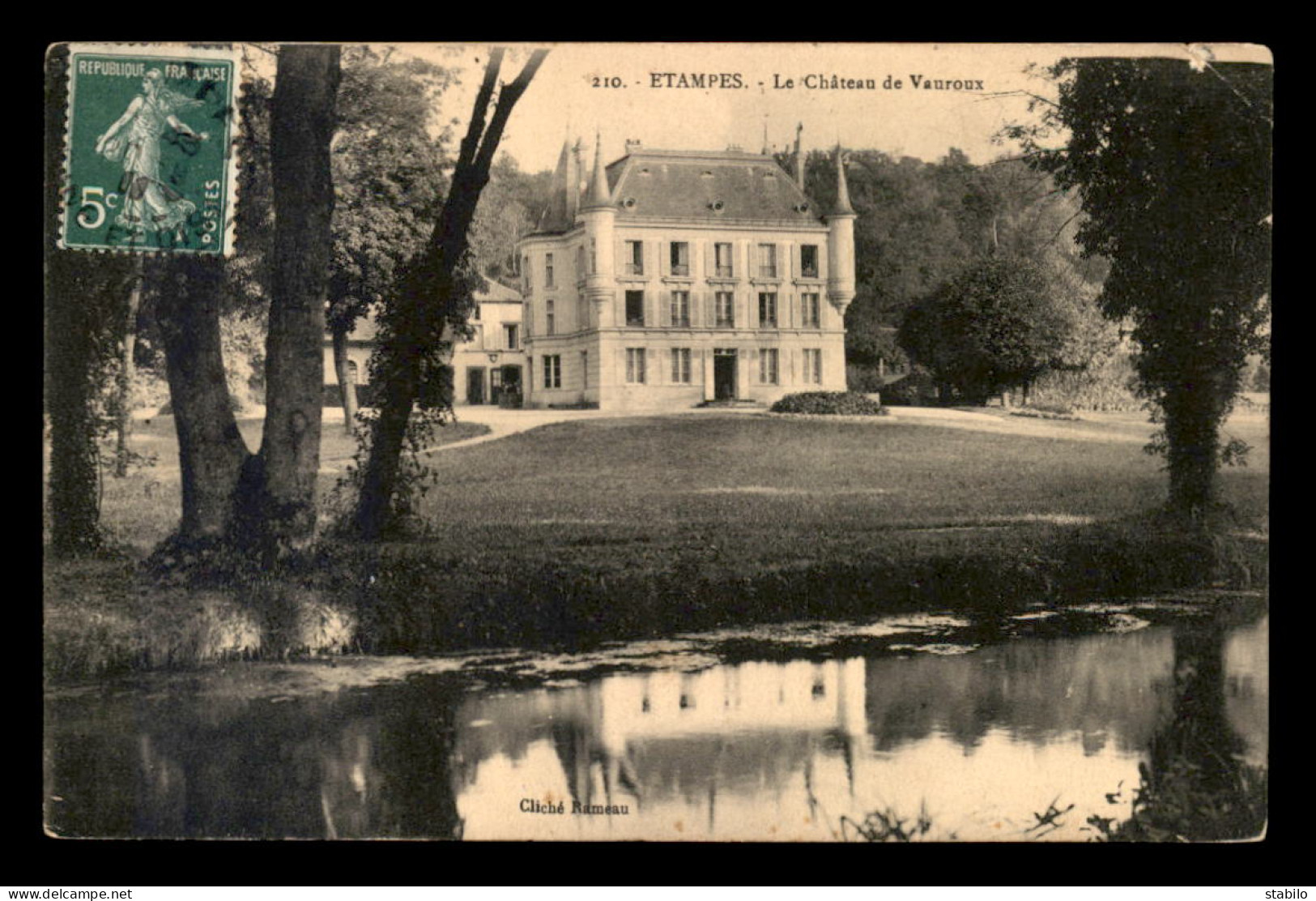 91 - ETAMPES - CHATEAU DE VAUROUX - VOIR ETAT - Etampes