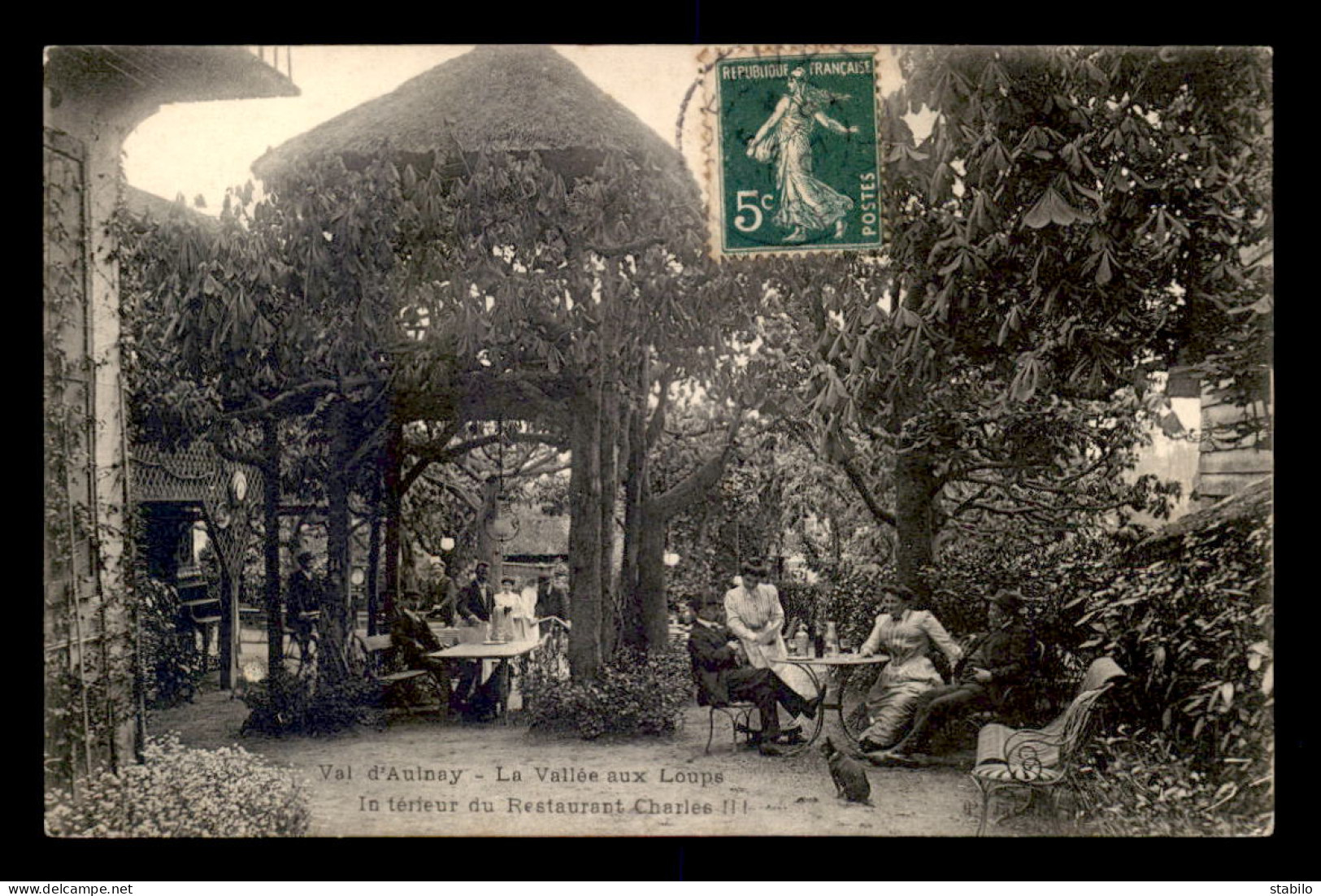 92 - CHATENAY-MALABRY - VAL D'AULNAY - LA VALLEE AUX LOUPS - INTERIEUR DU RESTAURANT CHARLES III - Chatenay Malabry