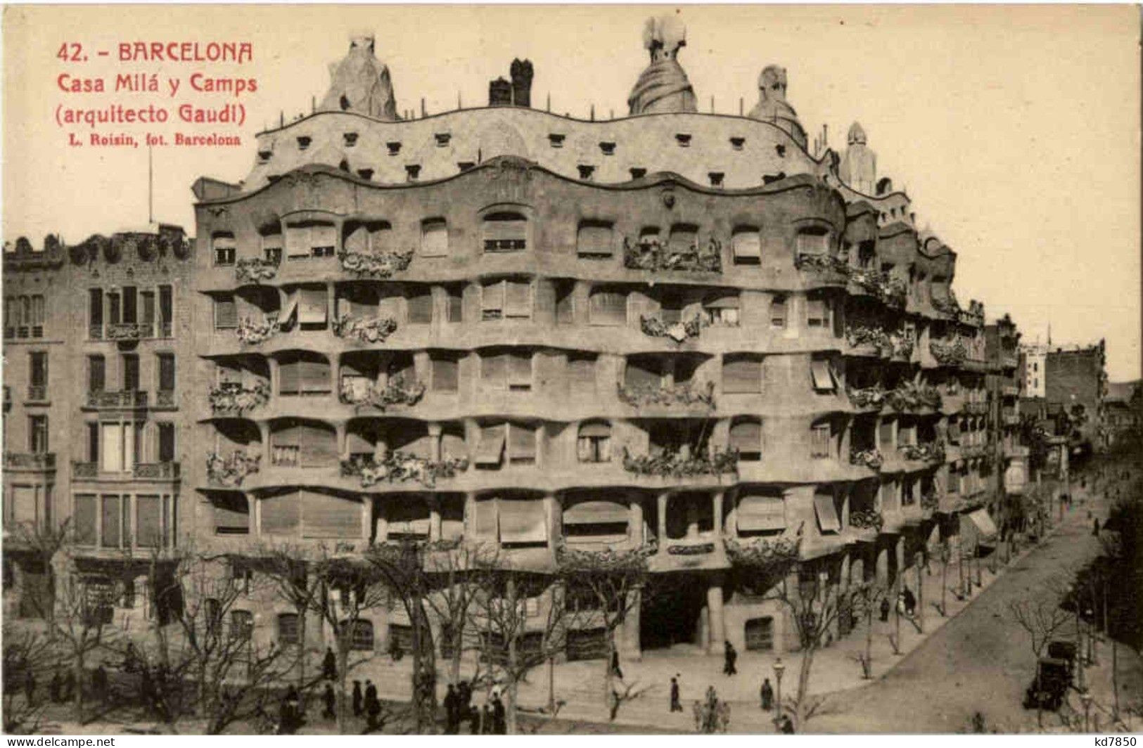 Barcelona - Casa Mila Y Camps - Barcelona