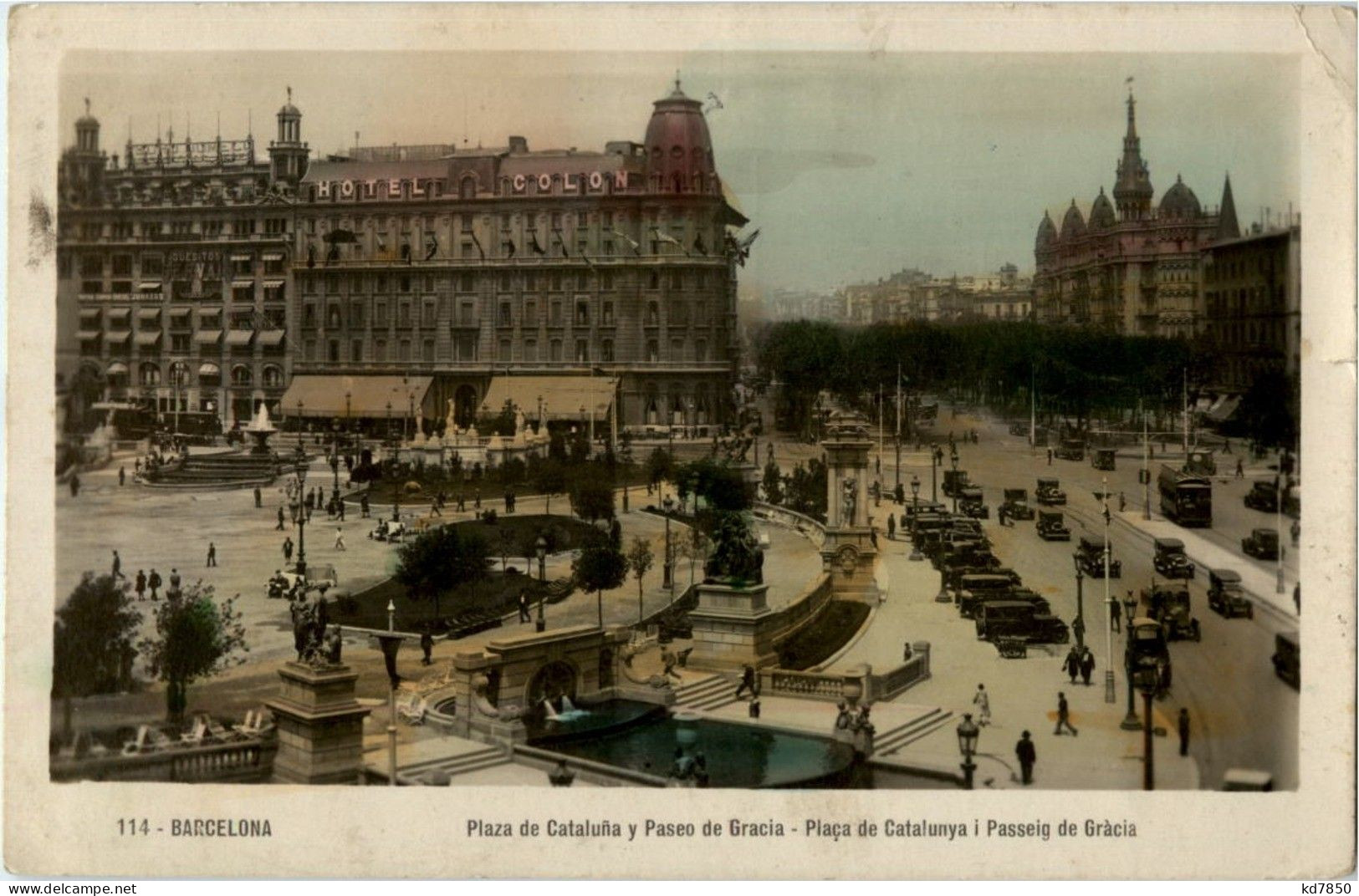 Barcelona - Plaza De Cataluna - Barcelona