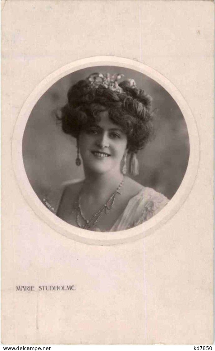 Marie Studholme - Famous Ladies