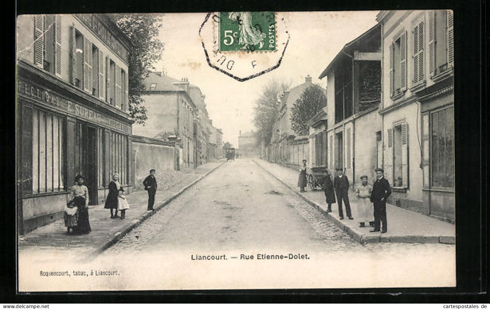 CPA Liancourt, Rue Etienne-Dolet, Vue De La Rue  - Liancourt