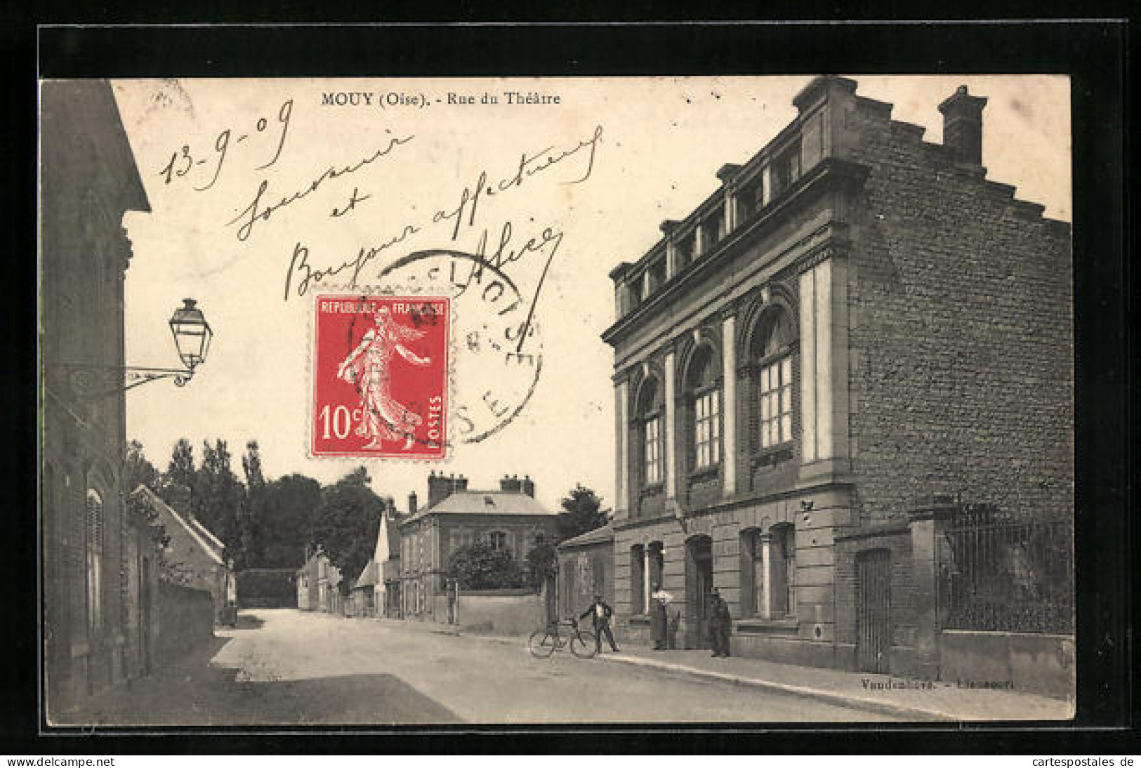 CPA Mouy, Rue Du Théâtre, Vue De La Rue  - Mouy