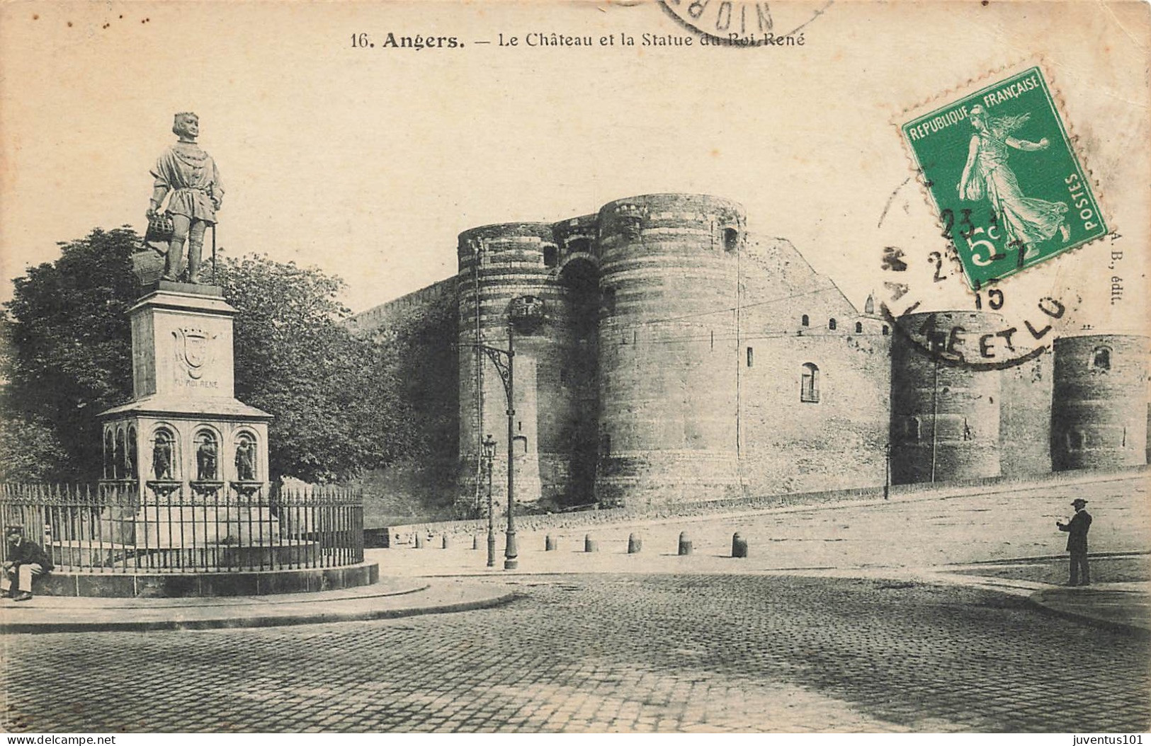 CPA Angers-Le Château Et La Statue Du Roi René-Timbre-16   L2877 - Angers