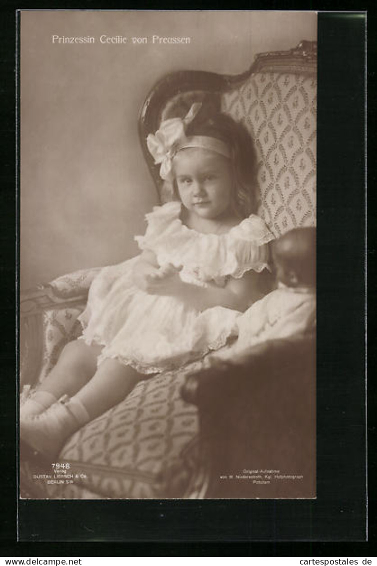 AK Prinzessin Cecilie Im Kindesalter Auf Dem Sessel Mit Puppe  - Royal Families