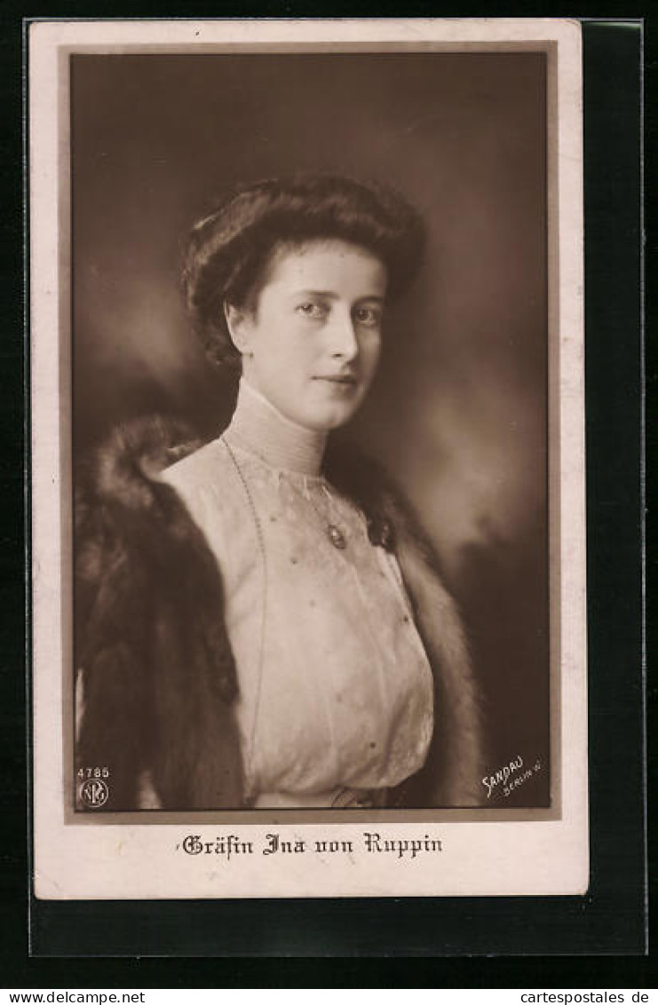 AK Portrait Gräfin Ina Von Ruppin In Pelzjacke  - Familles Royales