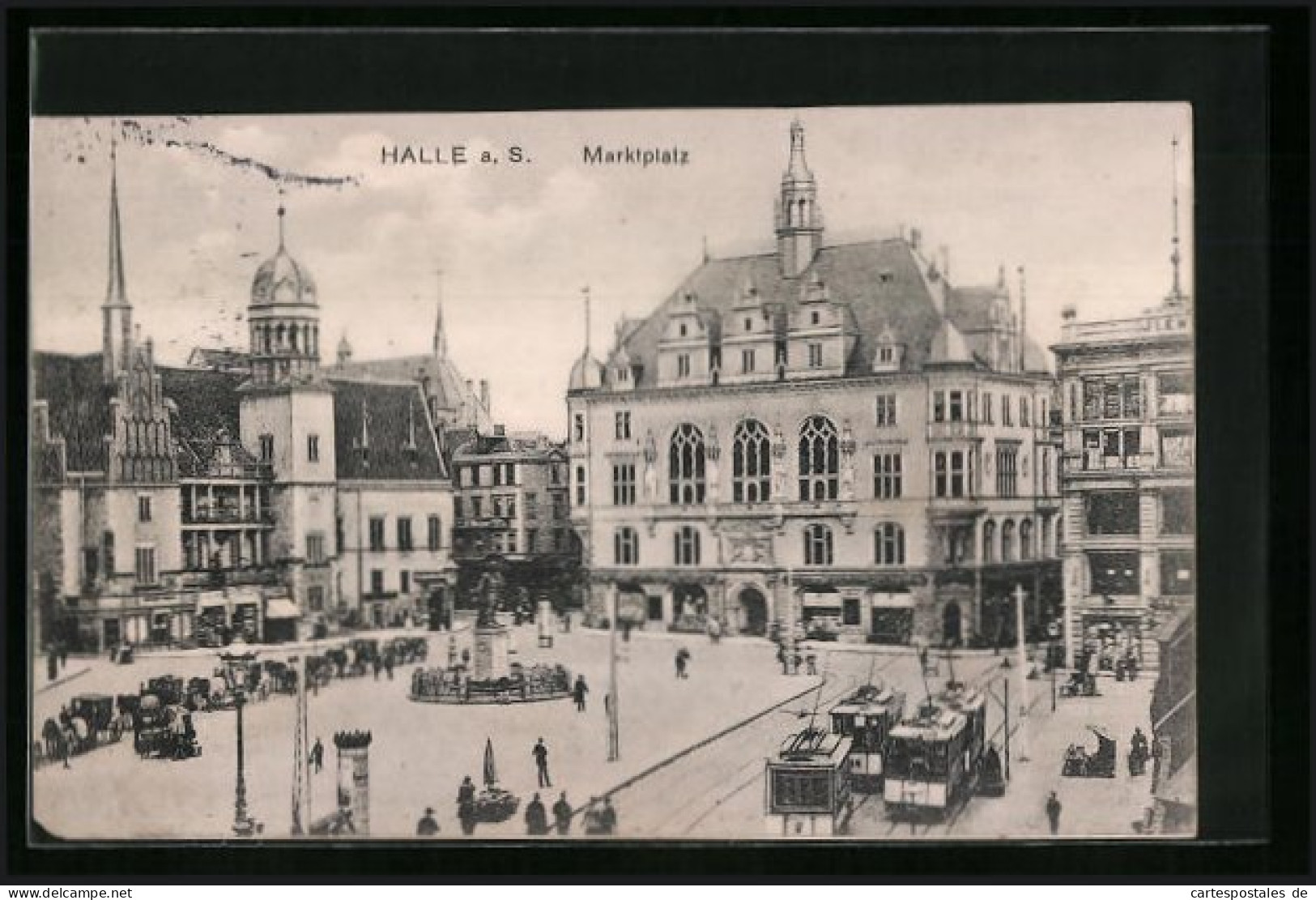 AK Halle A. S., Marktplatz Mit Geschäften, Denkmal Und Strassenbahn  - Tramways