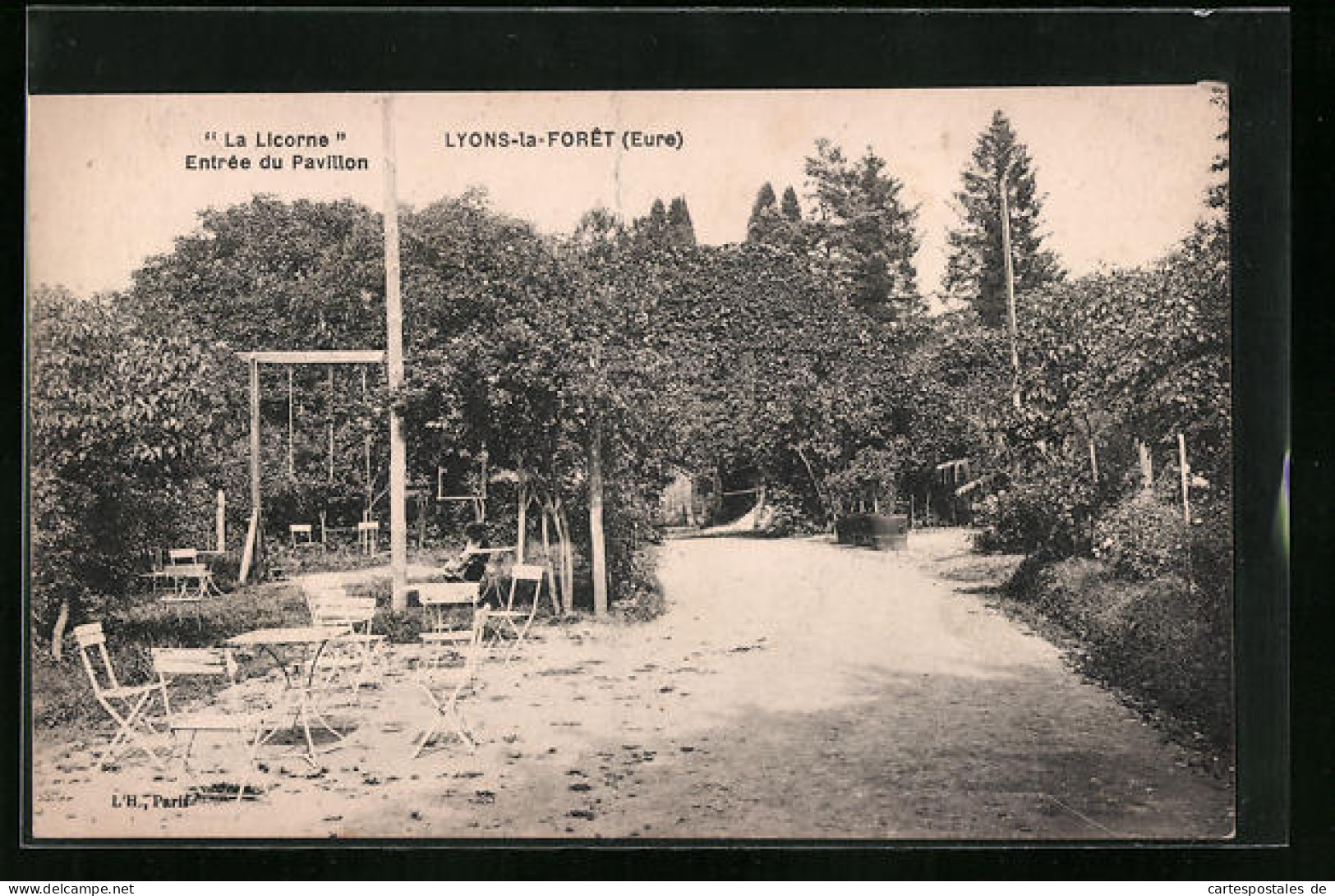 CPA Lyons-la-Foret, La Licorne, Entrée Du Pavillon  - Other & Unclassified
