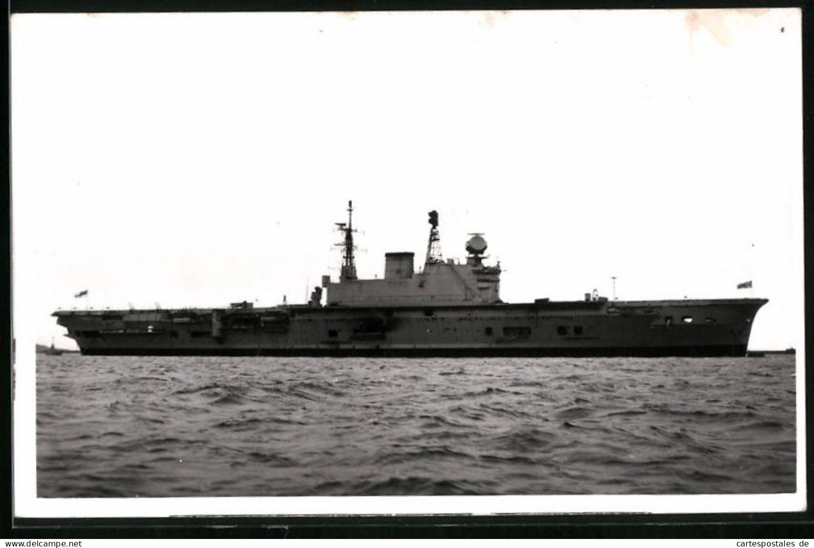 Fotografie Kriegsschiff Flugzeugträger HMS Victorious Der British Royal Navy  - Boats
