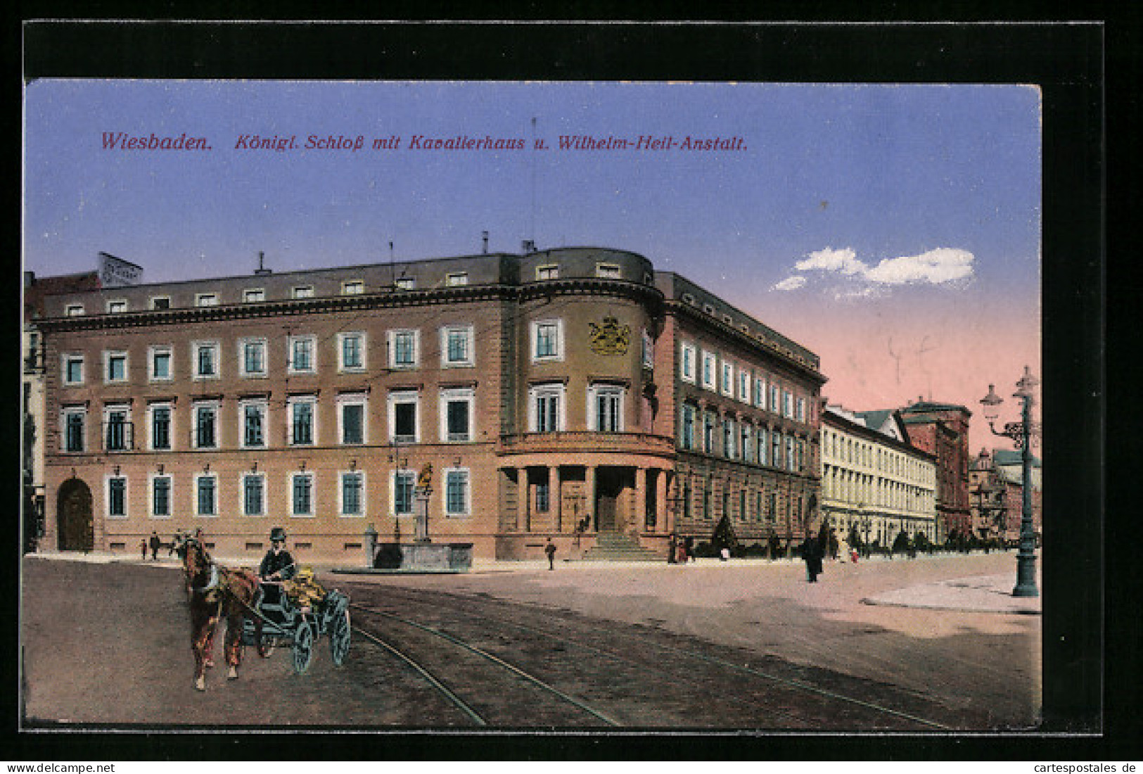 AK Wiesbaden, Königl. Schloss Mit Kavalierhaus U. Wilhelm-Heil-Anstalt  - Wiesbaden