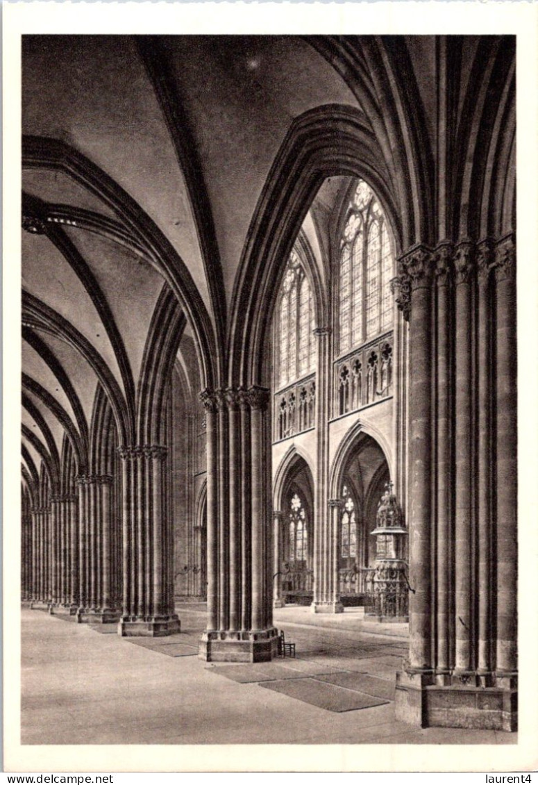 30-4-2024 (3 Z 26 A) Very Old  (2 B/w Potcards) Religious  - Inside Strasbourg Cathédrale - Kerken En Kathedralen