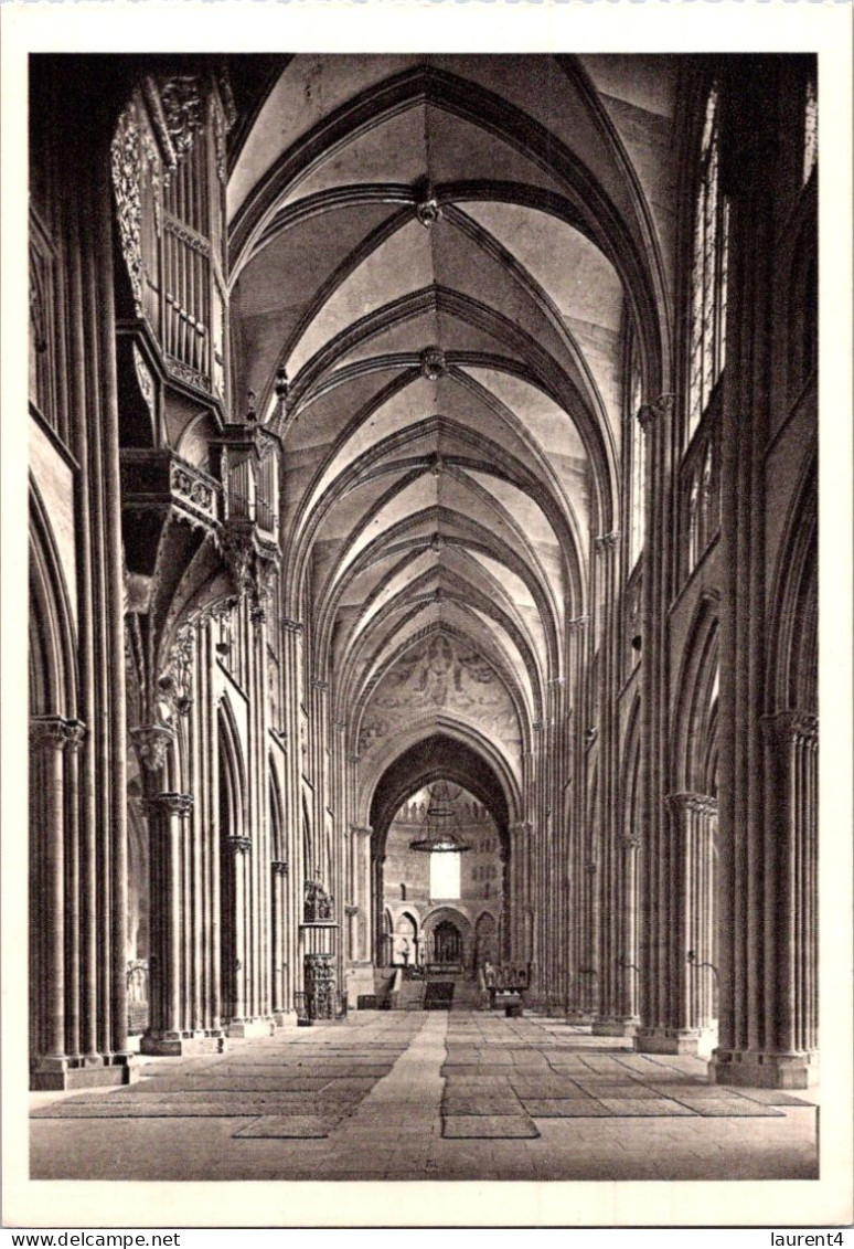 30-4-2024 (3 Z 26 A) Very Old  (2 B/w Potcards) Religious  - Inside Strasbourg Cathédrale - Kerken En Kathedralen