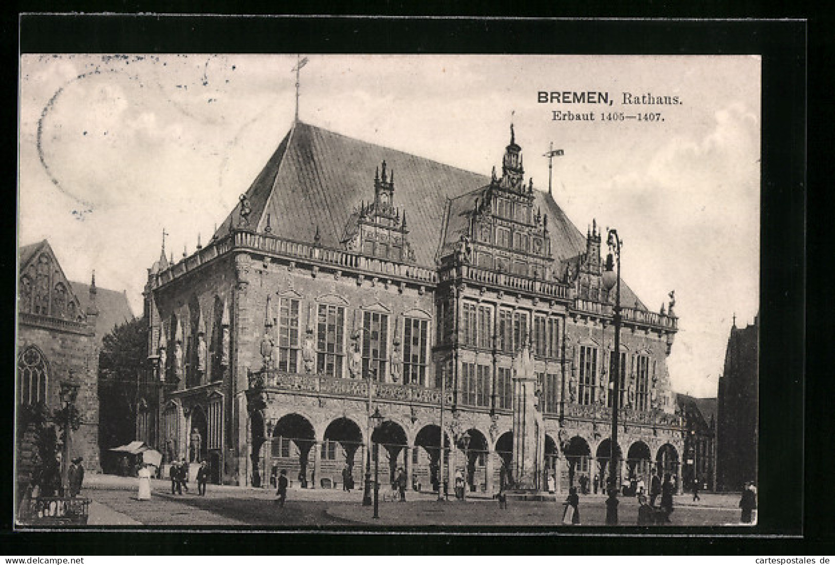 AK Bremen, Spaziergänger Vor Dem Rathaus  - Bremen