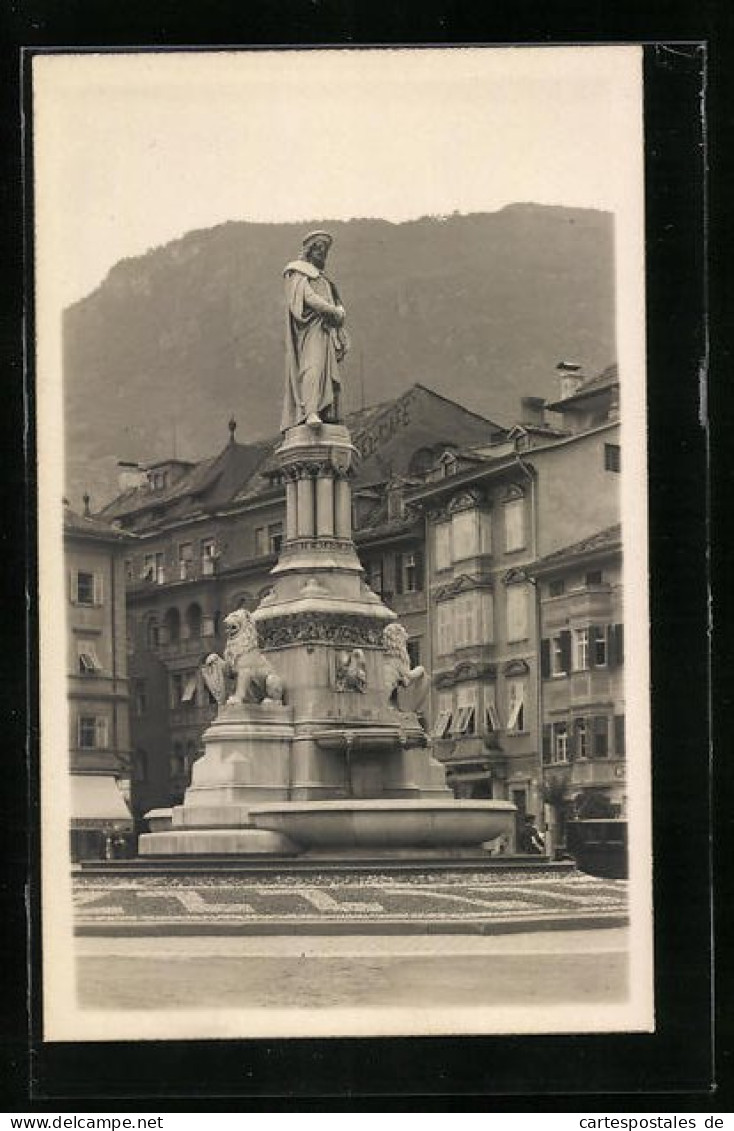 Cartolina Bozen, Walterplatz Mit Denkmal  - Bolzano