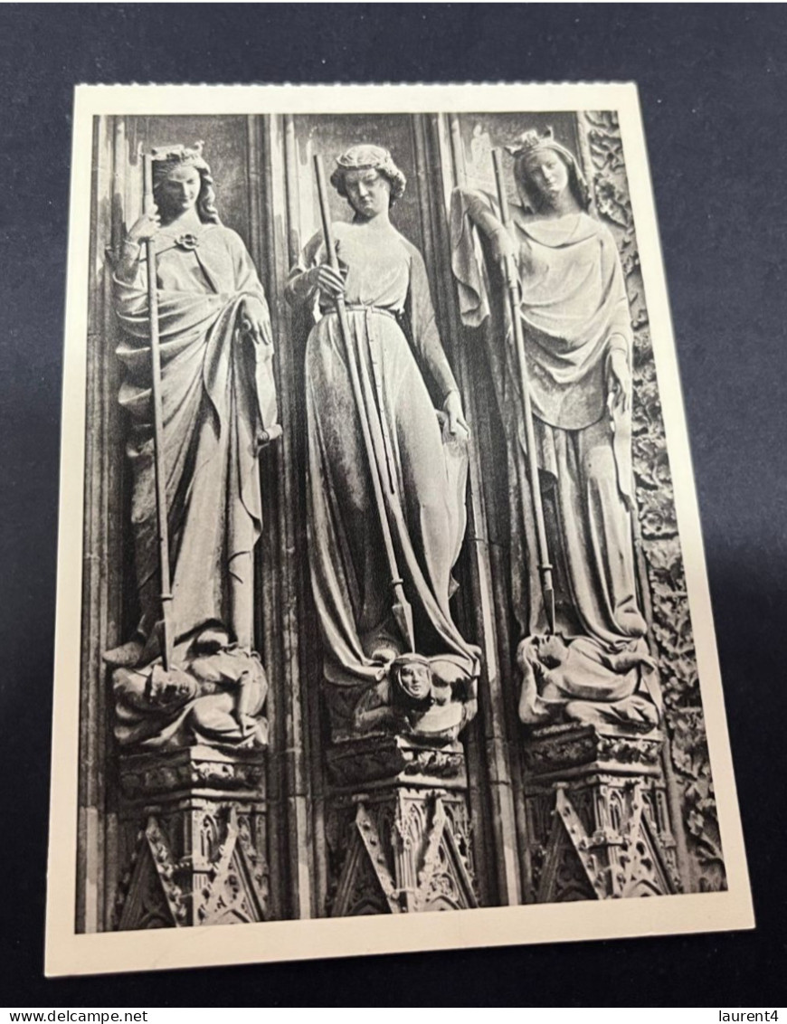 30-4-2024 (3 Z 26 A) Very Old  )1 B/w Potcards) Religious  - Strasbourg Cathedral - Vertus & Vices - Jesus