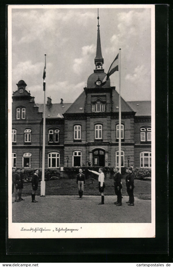 AK Schönhagen, Knaben Beim Fahnenappell Mit Gruss Vor Dem Landschulheim Schönhagen  - Andere & Zonder Classificatie