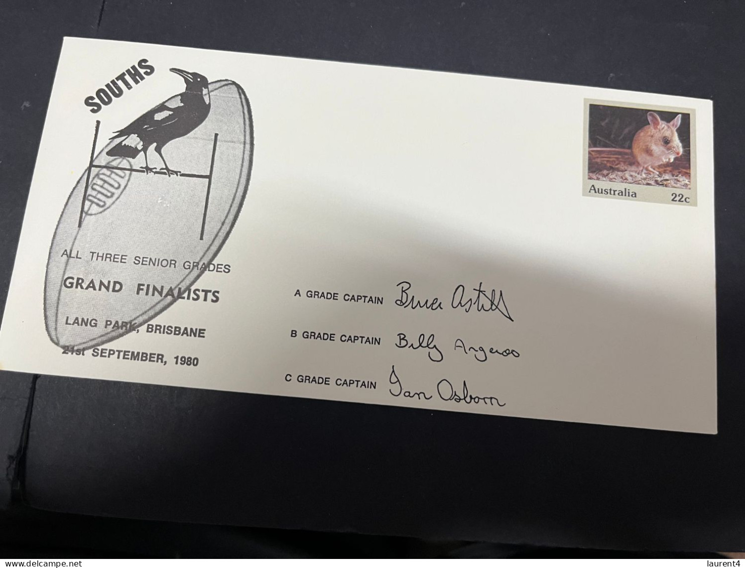 30-4-2023 (3 Z 29) Australia FDC (1 Covers) 1980 - OZ Football - South (magpies) Grand Finalists (signed - Hoping Mouse) - Omslagen Van Eerste Dagen (FDC)