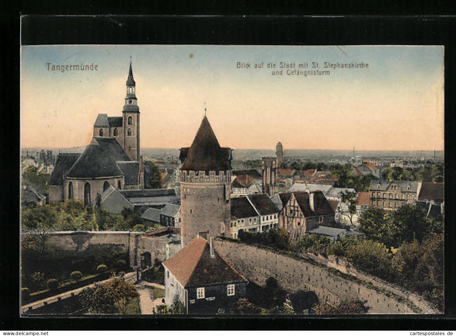 AK Tangermünde, Stadt Mit St. Stephanskirche Und Gefängnisturm  - Tangermünde