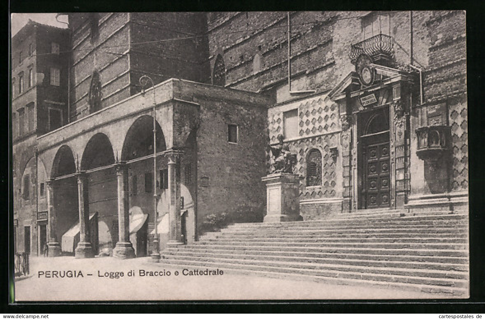 Cartolina Perugia, Logge Di Braccio E Cattedrale  - Other & Unclassified