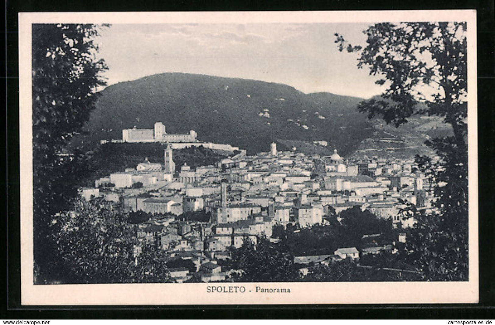 Cartolina Spoleto, Panoramaansicht Der Stadt  - Autres & Non Classés