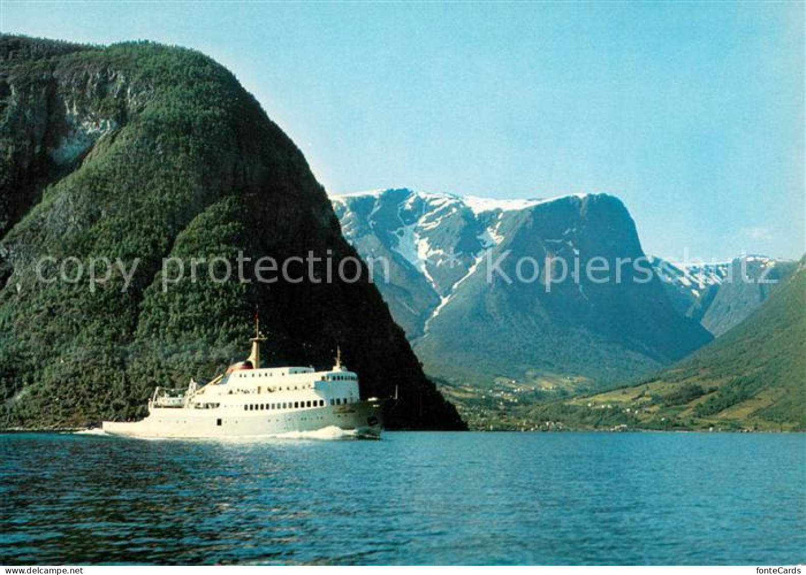 73627714 Sognefjord MV Komandoren A Fresvik Dampfer Berge Sognefjord - Norvège