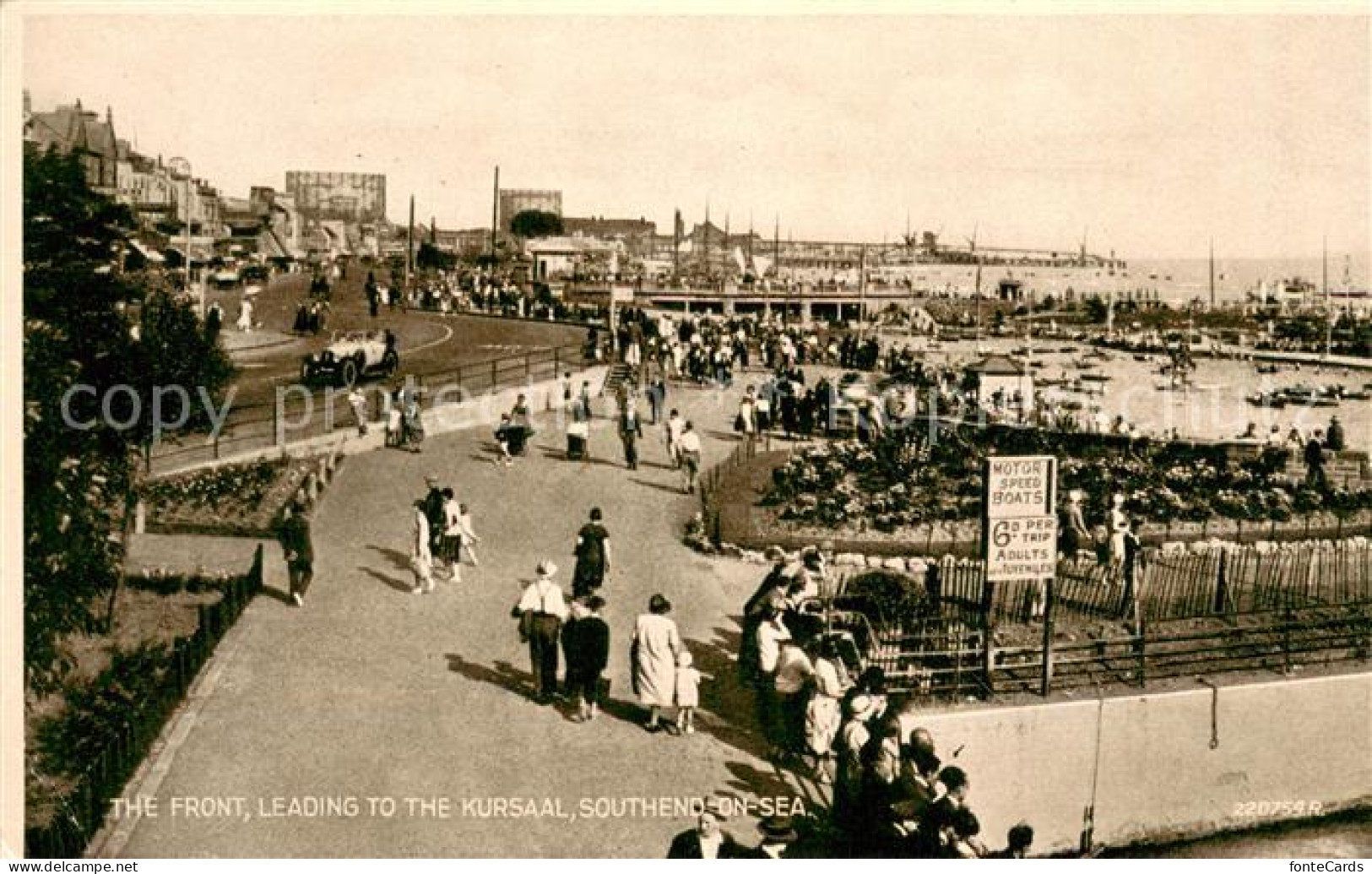 73620526 Southend-on-Sea The Front Leading To The Kursaal Valentine's Post Card  - Autres & Non Classés