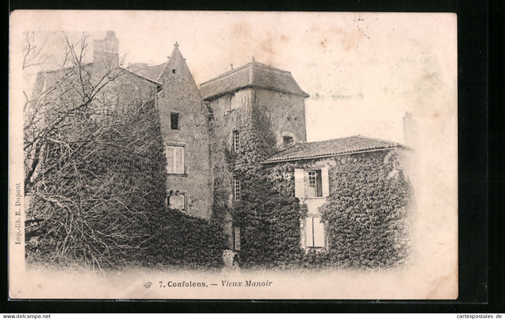CPA Confolens, Vieux Manoir  - Confolens