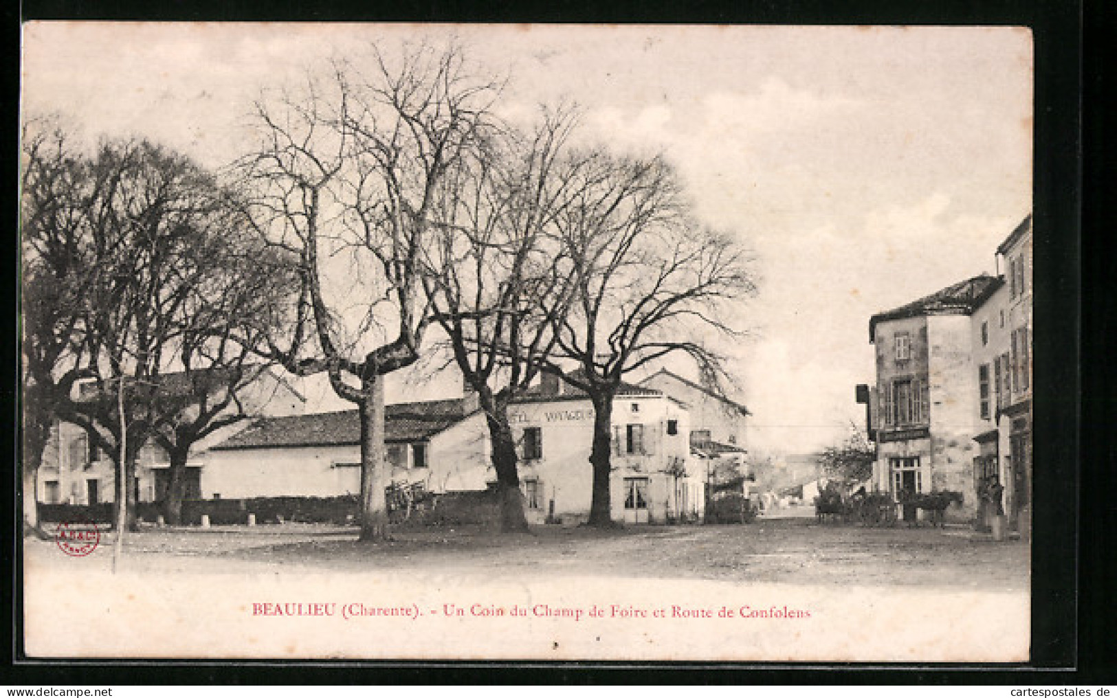 CPA Beaulieu, Un Coin Du Champ De Foire Et Route De Confolens  - Confolens