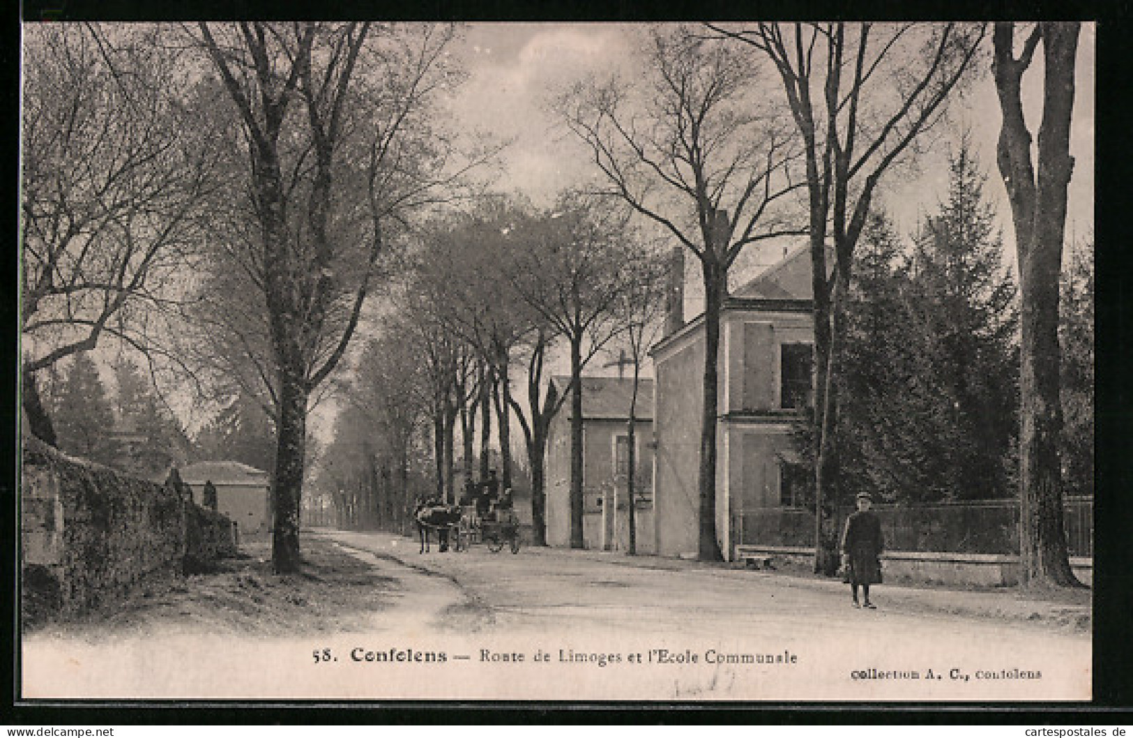 CPA Confolens, Route De Limoges Et L`Ecole Communale  - Confolens