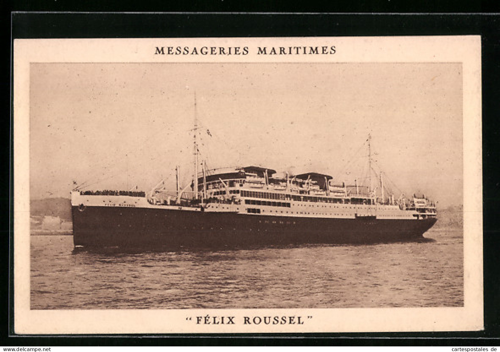 AK Dampfer Félix Roussel In Küstennähe  - Piroscafi