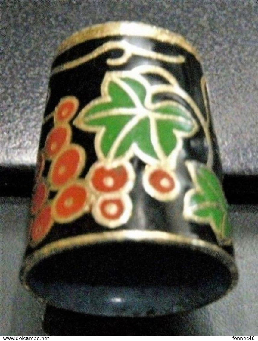 6 Dés à Coudre En Cloisonné De Chine  (motifs Différents) - Andere & Zonder Classificatie