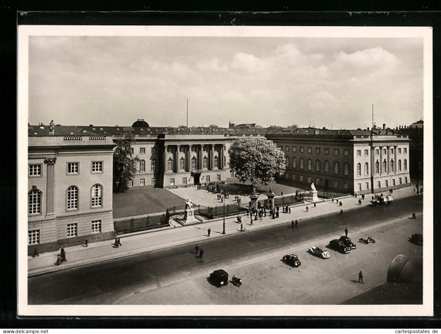 AK Berlin, Unter Den Linden, Blick Auf Die Universität  - Mitte