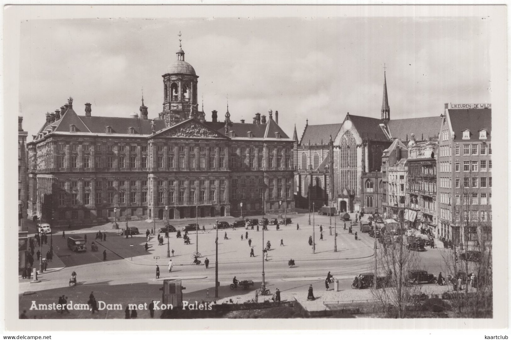 Amsterdam: OLDTIMER AUTO'S, TRUCKS, 2x AUTOBUS, BAKFIETS/TRIPORTEUR - Dam Met Kon. Paleis - (Holland) - Passenger Cars