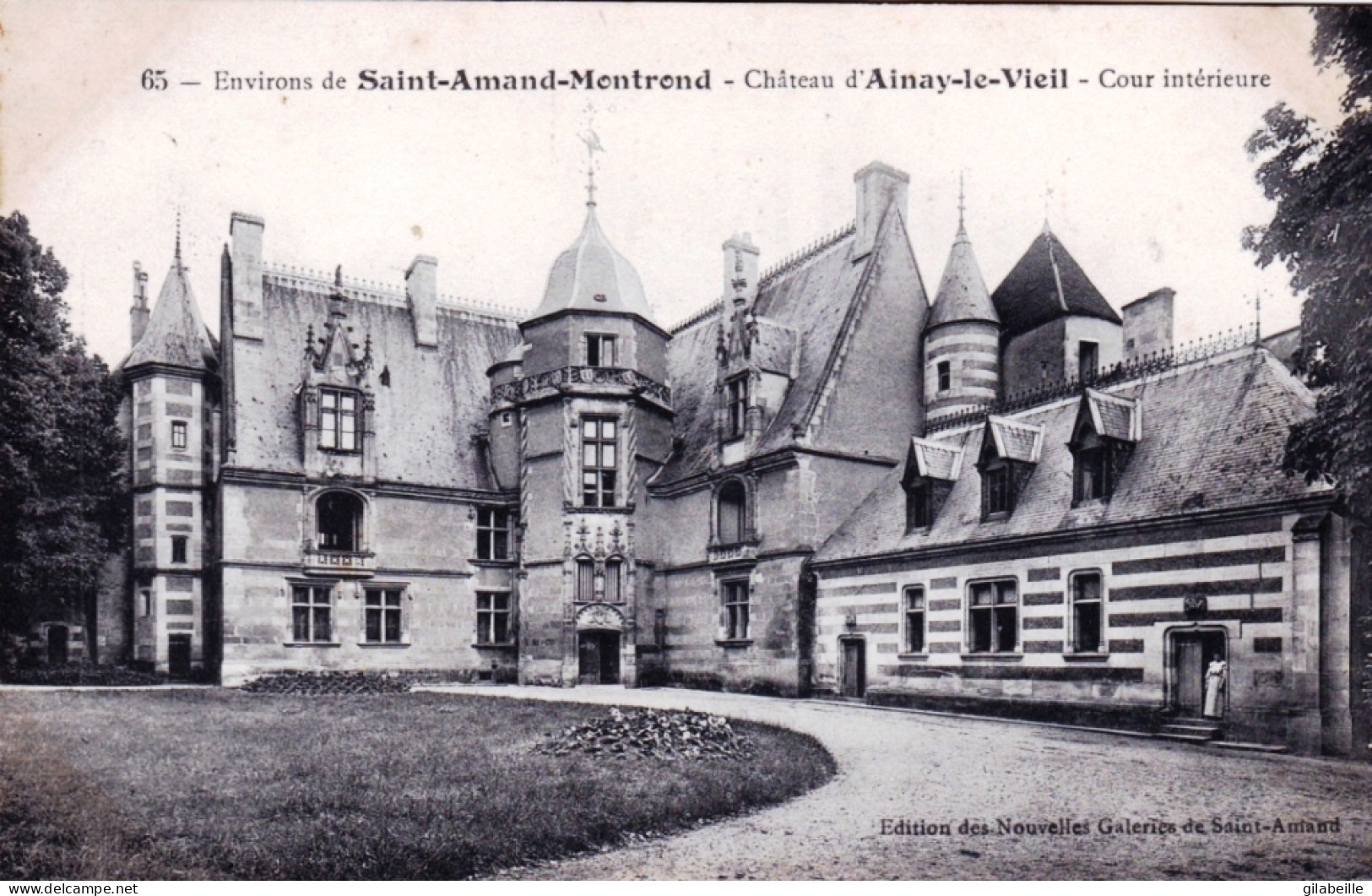 18 - Cher - Environs De Saint Amand Montrond -  Ainay-le-Vieil - Le Chateau - Cour Interieure - Ainay-le-Vieil