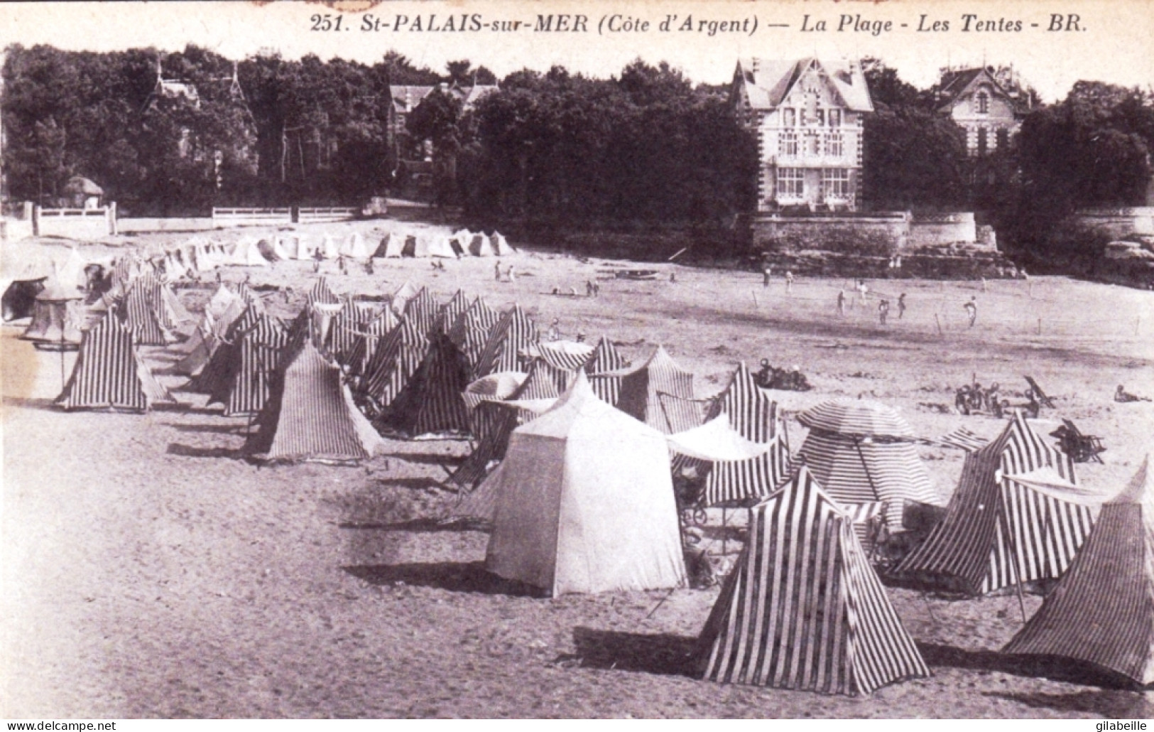 17 -  SAINT PALAIS  Sur MER - La Plage - Les Tentes - Saint-Palais-sur-Mer