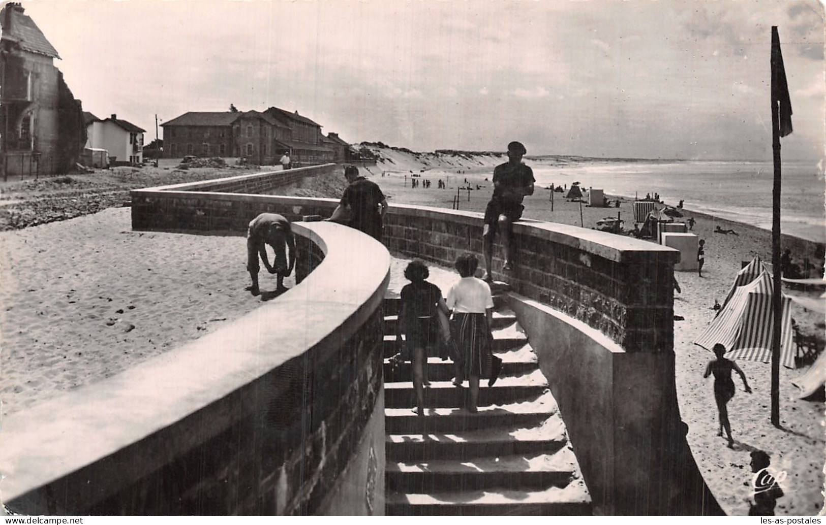 40 CAPBRETON LA DIGUE ET L OCEAN - Capbreton