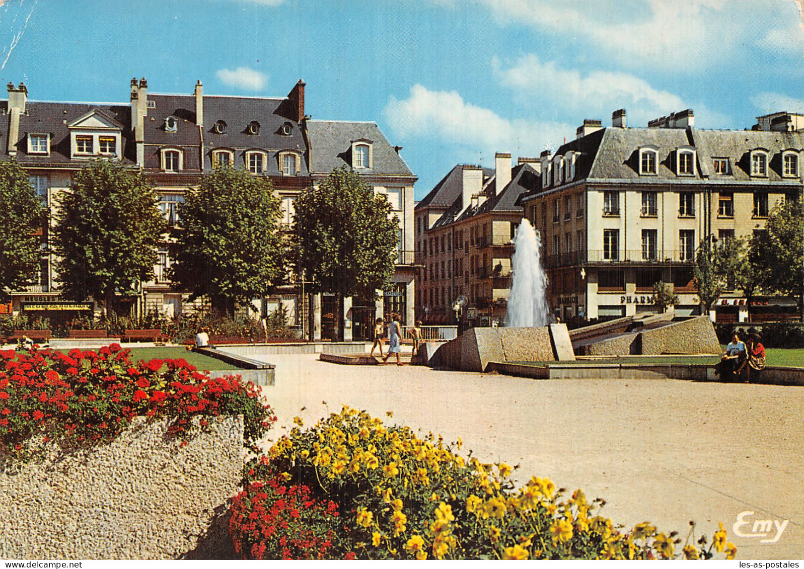 14 CAEN JARDINS PLACE REPUBLIQUE - Caen