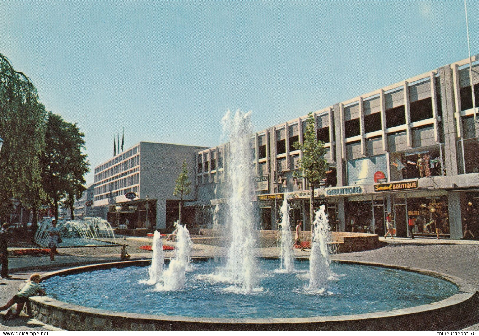 NAMUR   LES FONTAINES DU SQUARE LEOPOLD - Namur