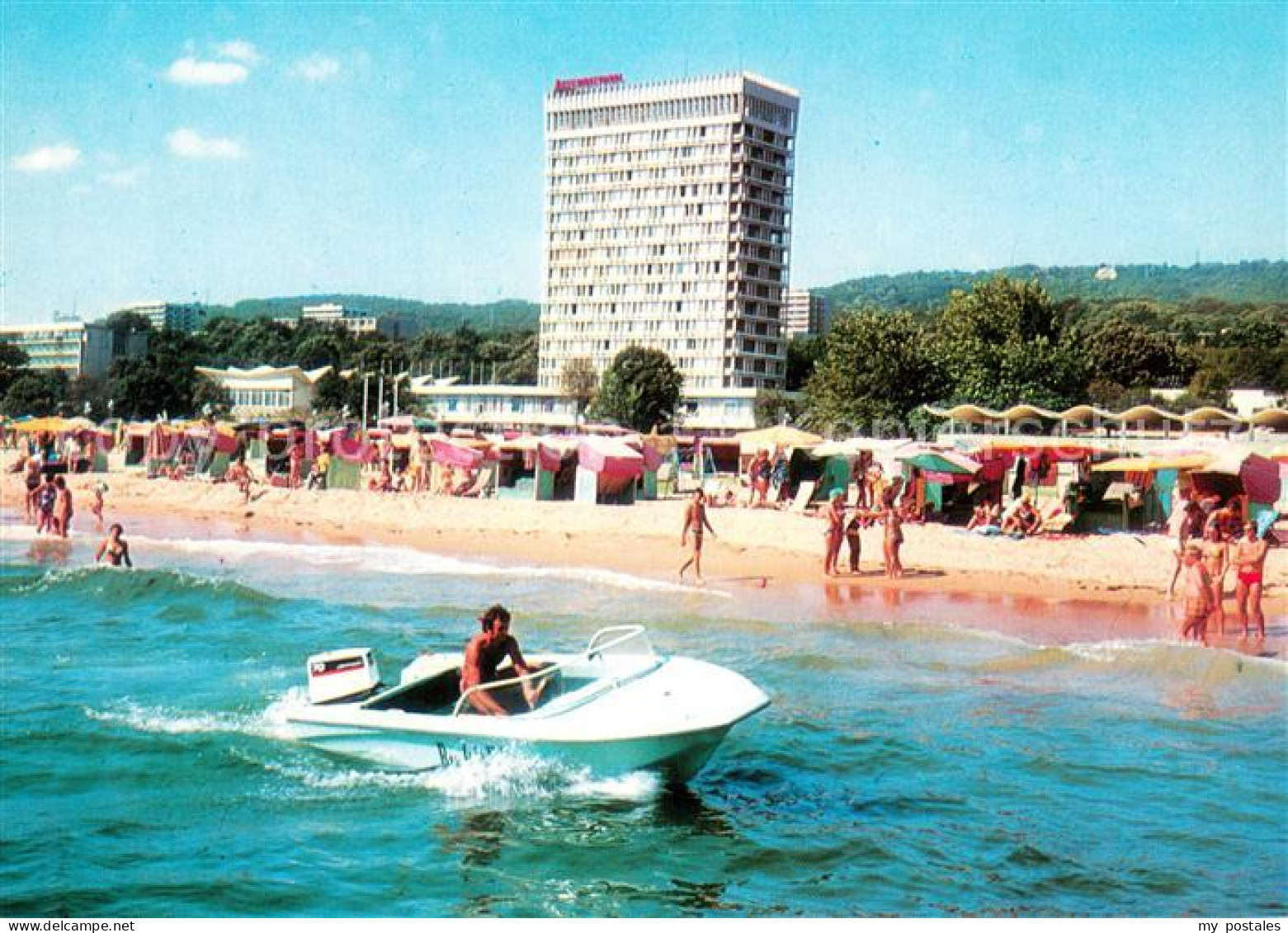 73678404 Slatni Pjasazi Motorboot Strand Hotel International Slatni Pjasazi - Bulgaria