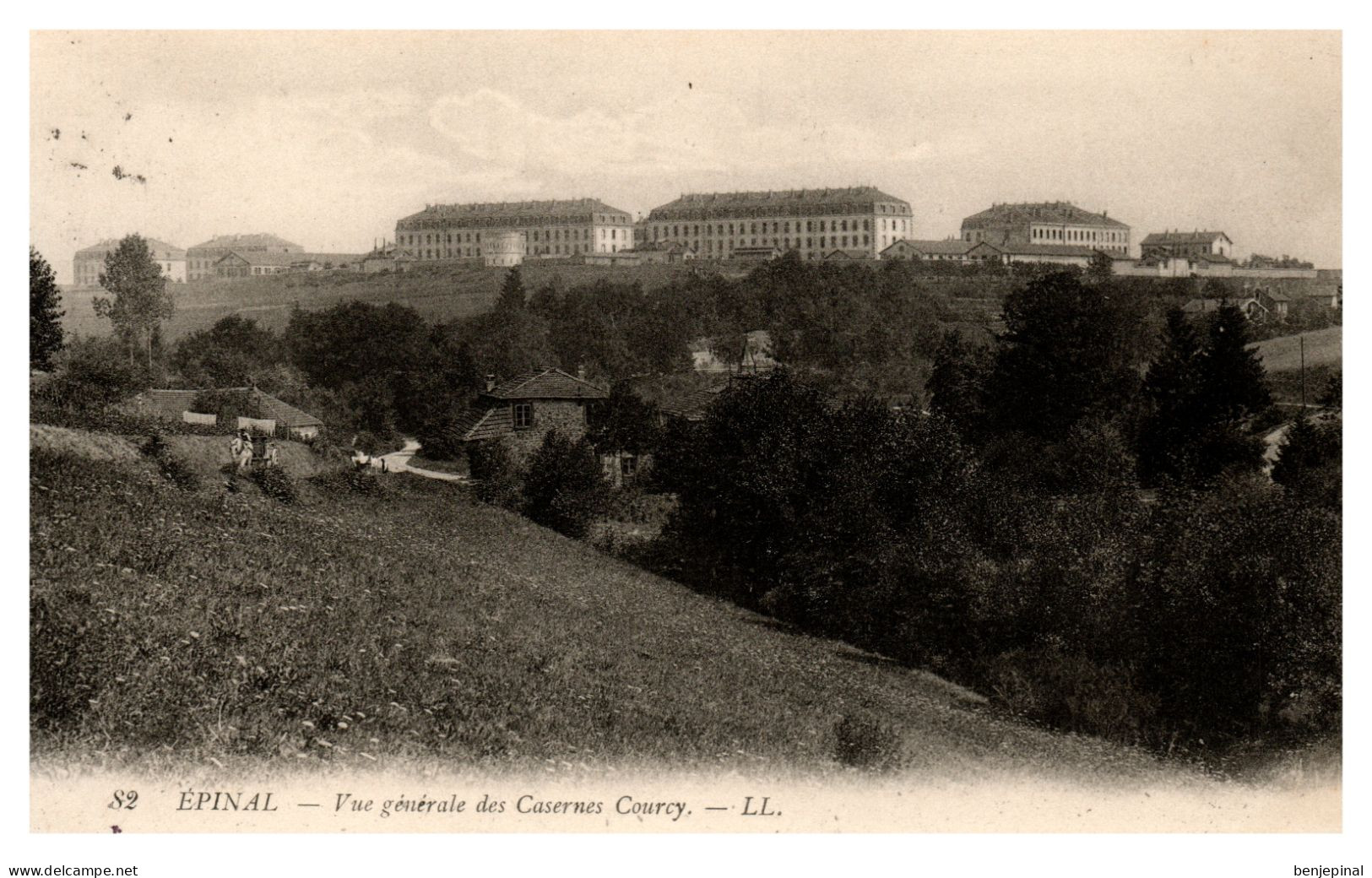 Epinal - Vue Générale Des Casernes De Courcy - Epinal