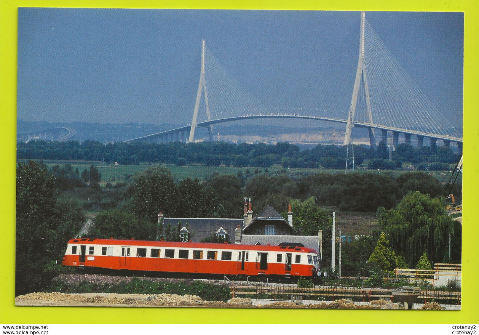 14 Honfleur Vue Sur Le Pont De Normandie TRAIN Autorail X 2400 En Août 1997 - Honfleur