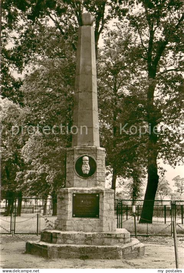 73675636 Lanz Ludwigslust Jahndenkmal  - Ludwigslust