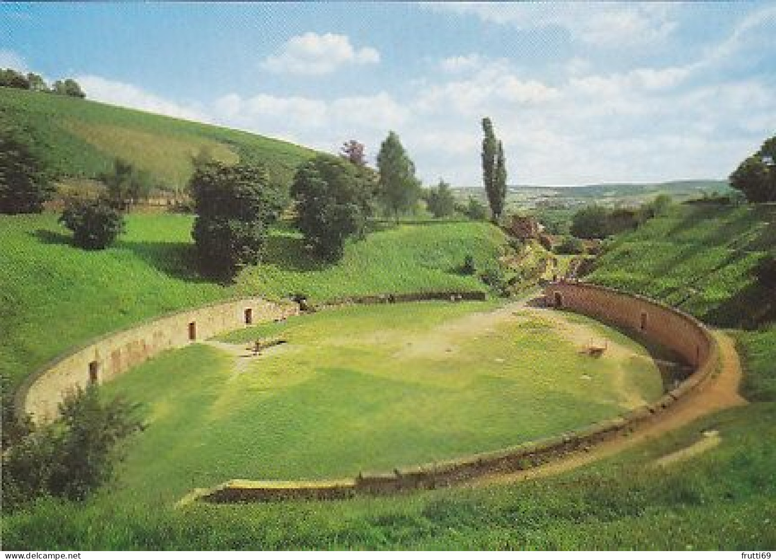 AK 215915 GERMANY - Trier - Römisches Amphitheater - Trier